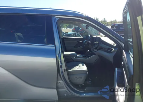 2021 Toyota Highlander Xle из США, поврежденный, VIN 5TDGZRBHXMS068966